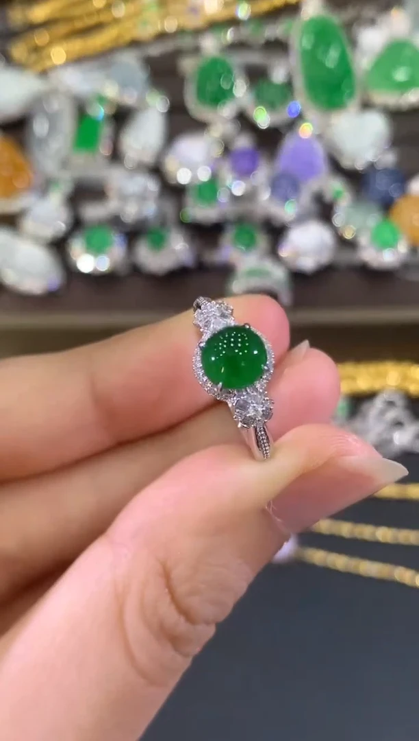 18K金镶嵌戒指翡翠B66