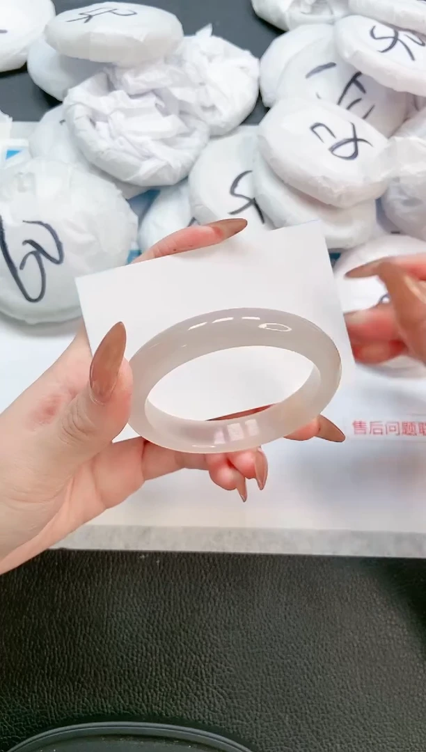 【闪购商品】石英质玉手镯未镶嵌 13L292-54