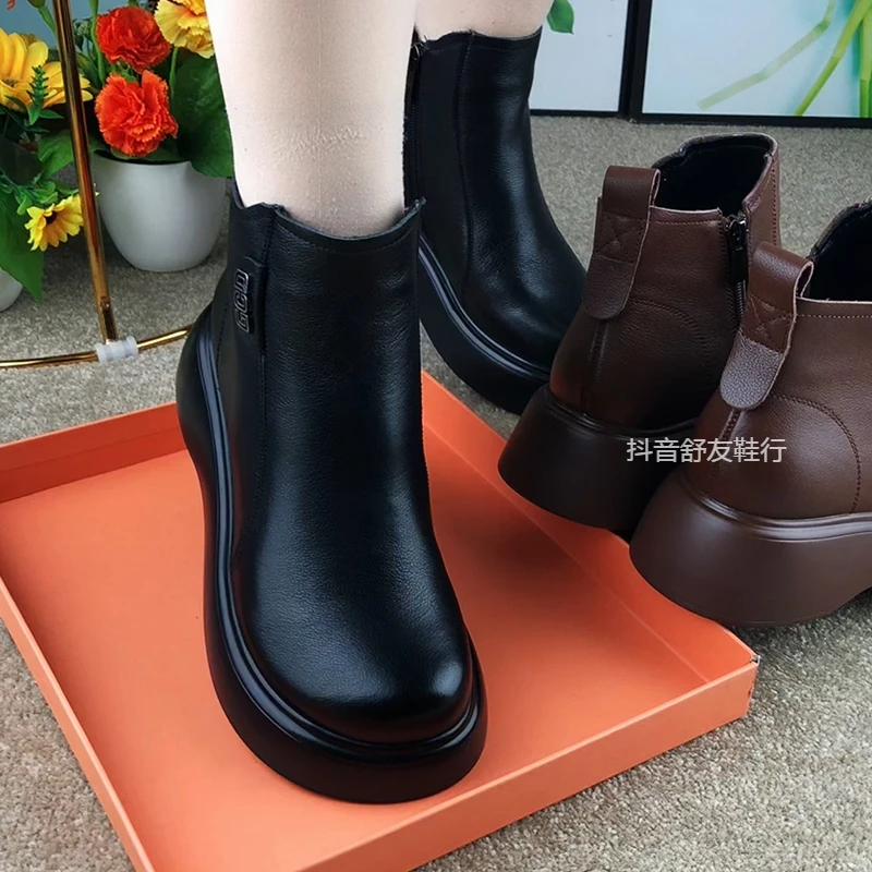 头层牛皮马丁靴女秋冬季新款真皮圆头厚底加绒女靴短靴妈妈棉靴子