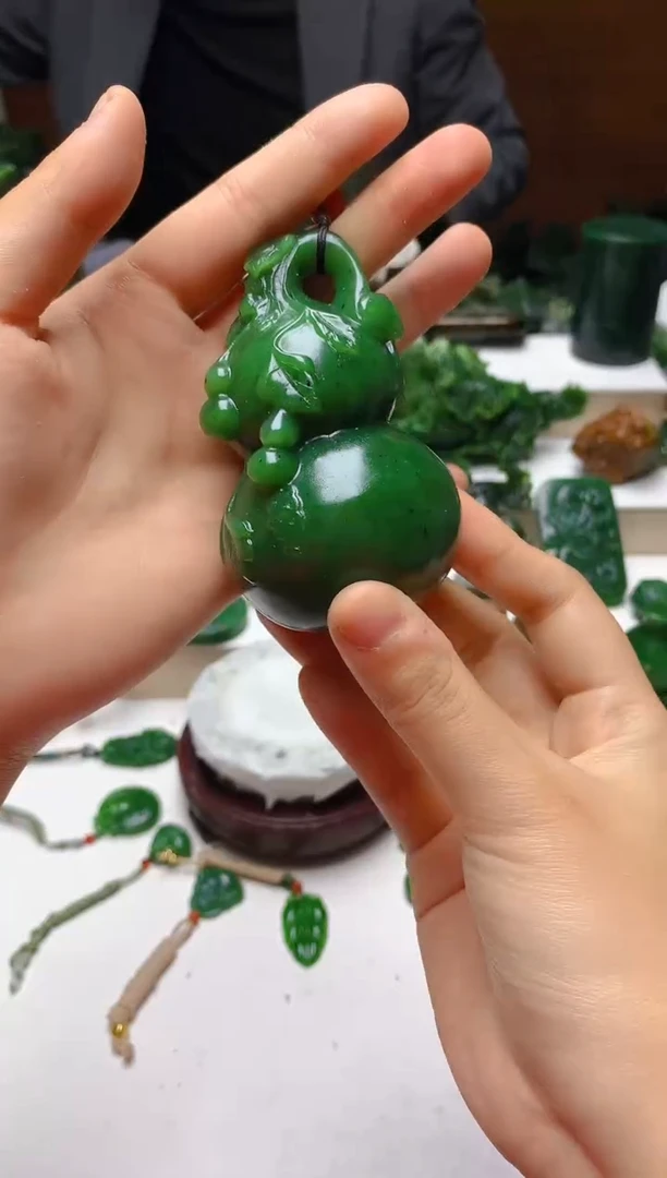 未镶嵌和田玉珠宝半成品1