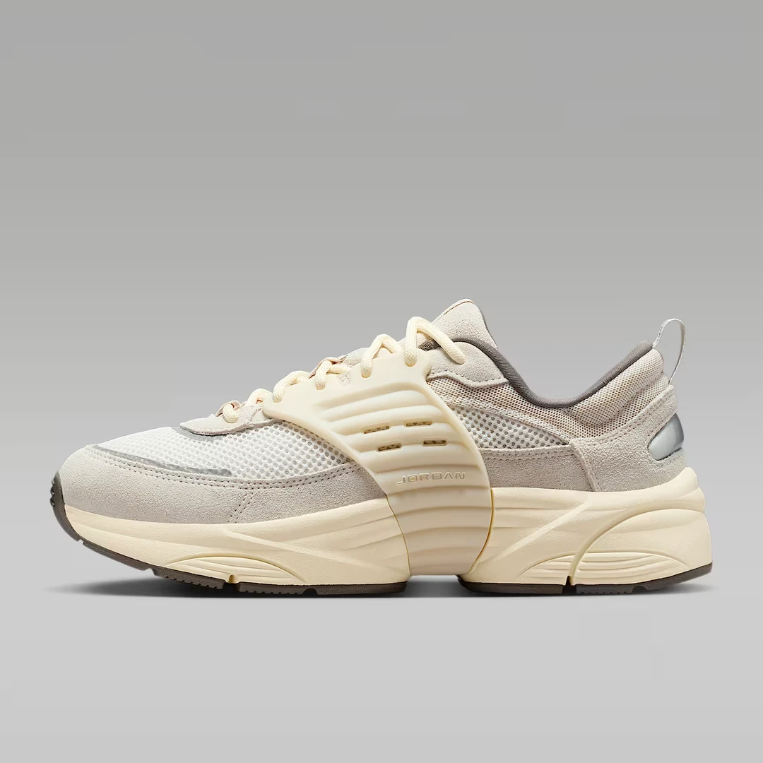 耐克（NIKE）男子Jordan Trunner O/S黑色漫游飞翼运动鞋IB3722-101