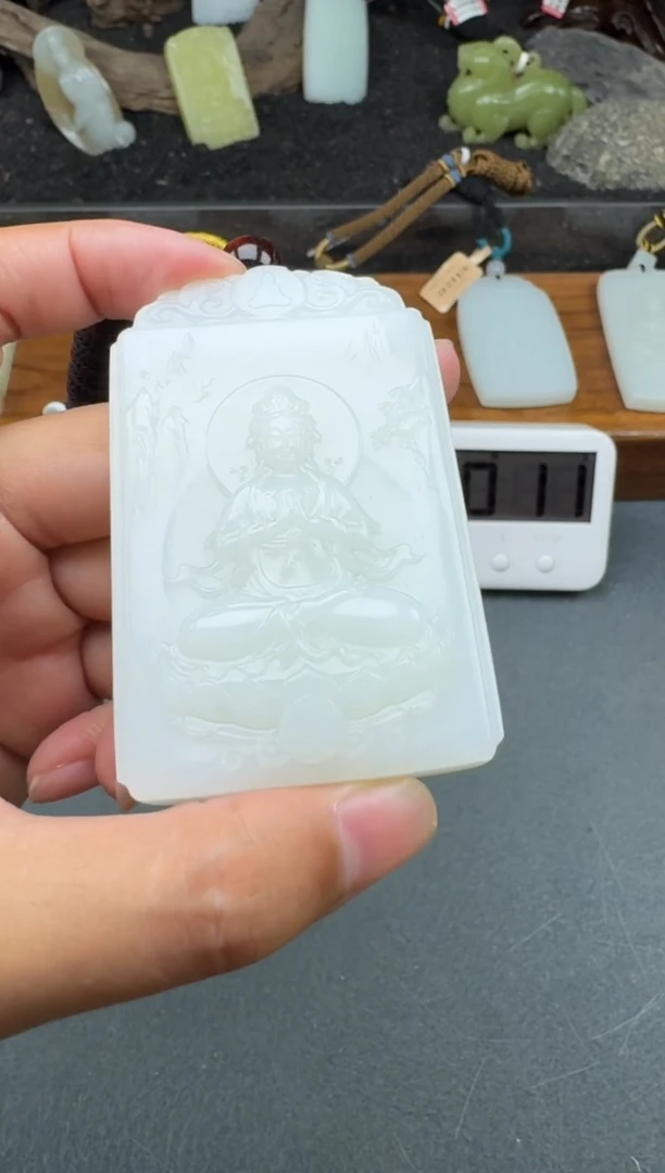 颈饰未镶嵌和田玉1