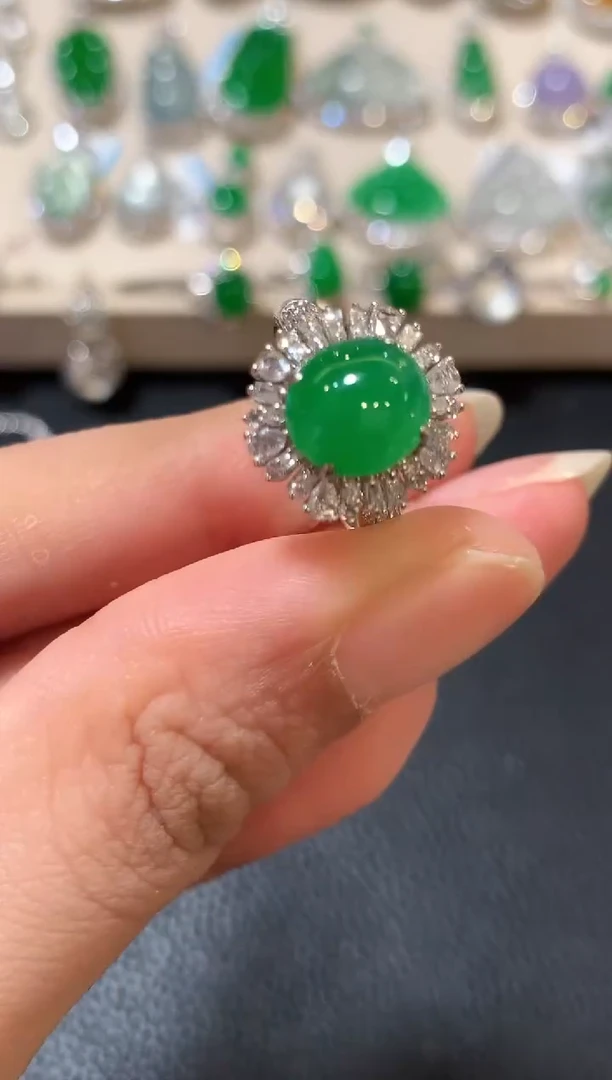 18K金镶嵌戒指翡翠z168