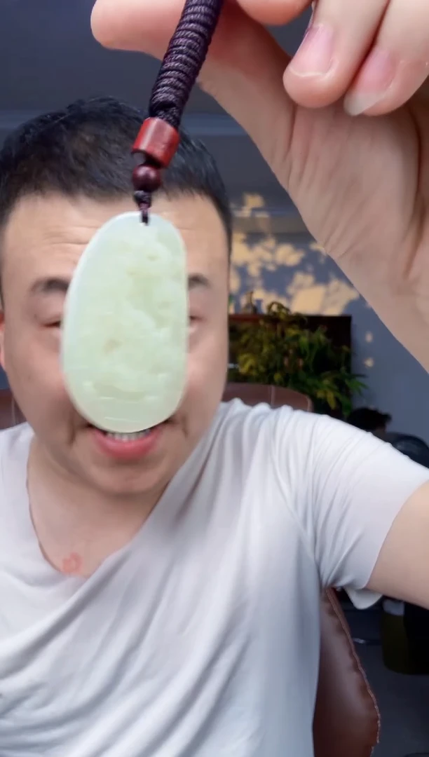 和田玉未镶嵌颈饰1