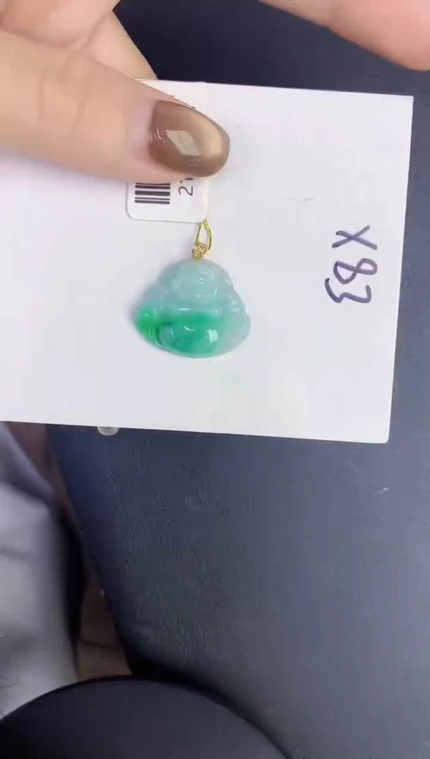 颈饰18K金镶嵌翡翠缅甸天然翡翠A货