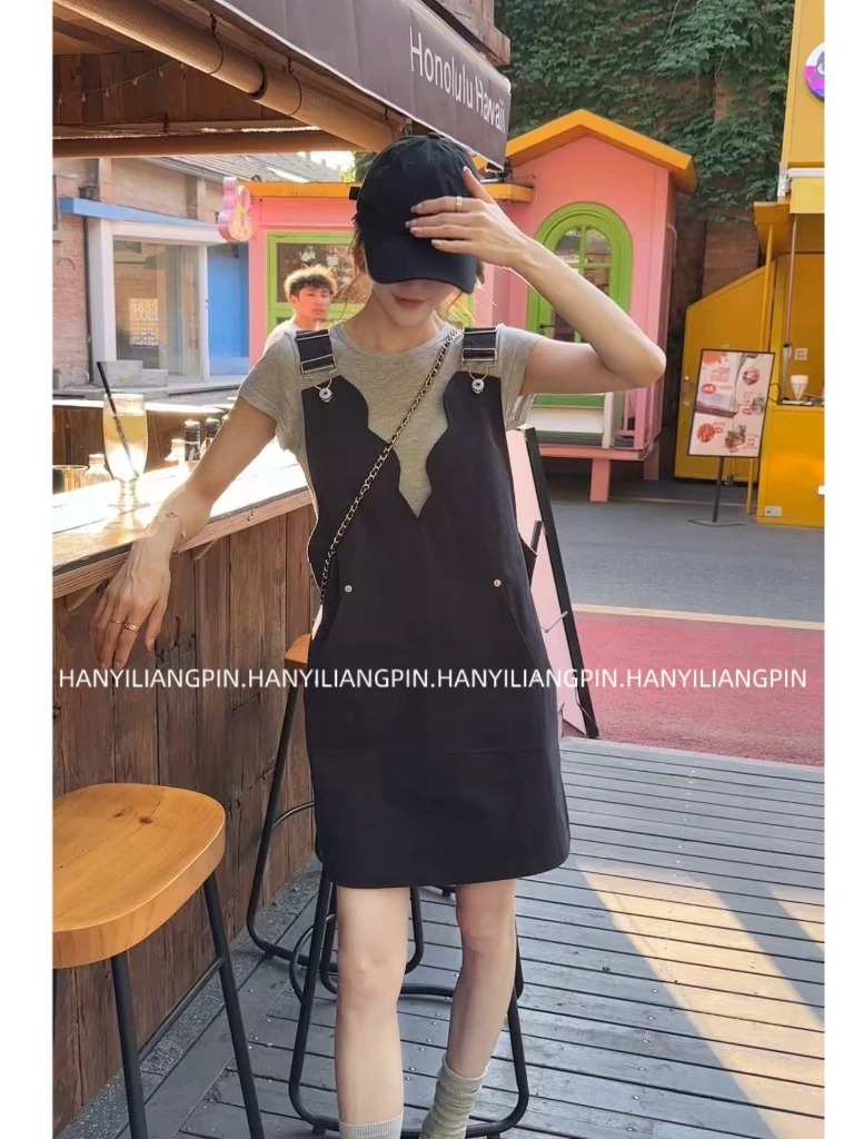 【童话】宽松减龄纯色背带裙