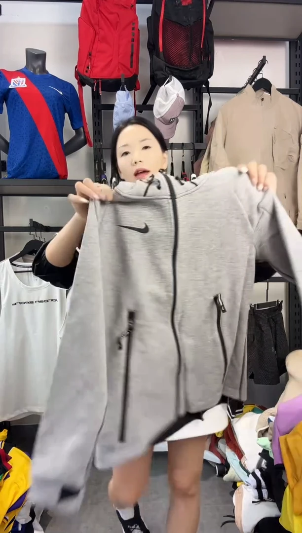 692编码 瑕疵款直播间过款为准 尺码L