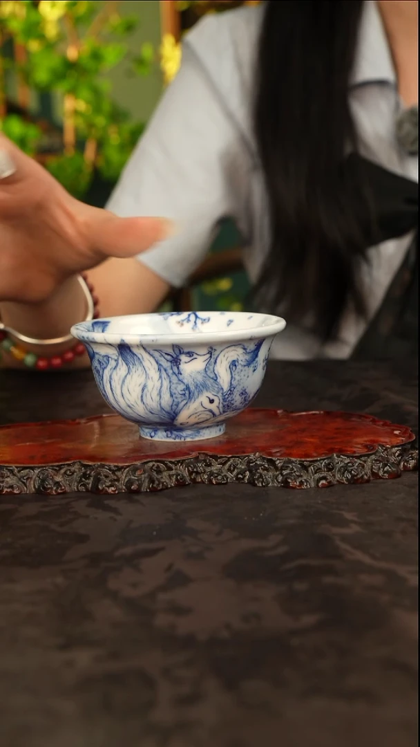 画堂春 青花手绘九尾主人杯