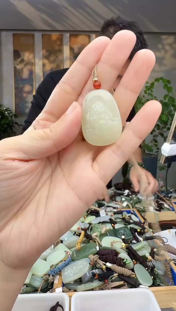 未镶嵌和田玉挂件拍一发一
