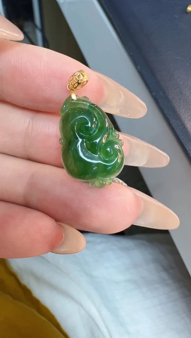 翡翠18K金镶嵌吊坠(不含链)缅甸A货翡翠