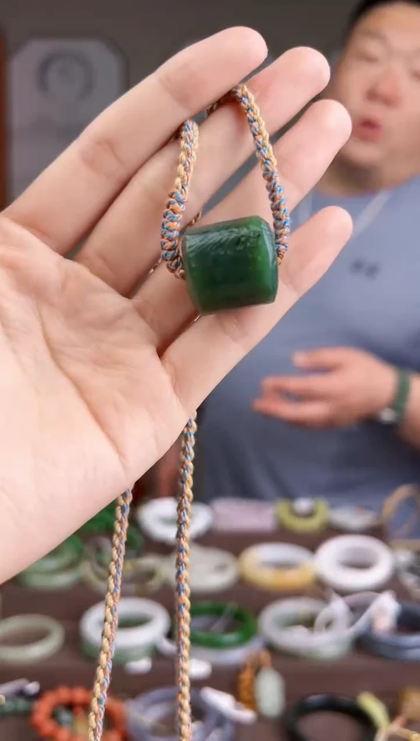 和田玉未镶嵌颈饰多样性发货 拍一单发一个