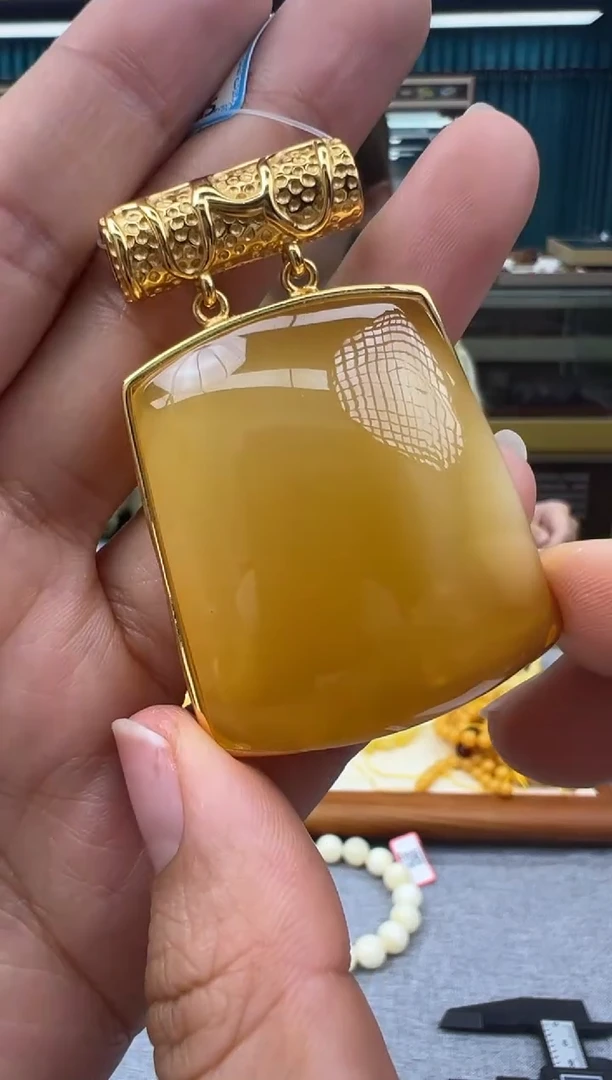 未镶嵌颈饰琥珀86秒拍号