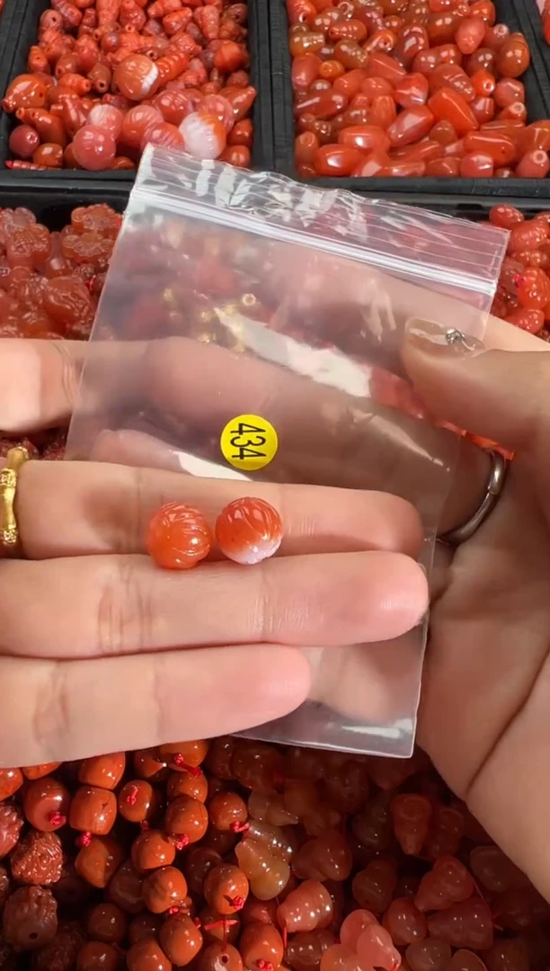 【闪购商品】南红玛瑙颈饰未镶嵌1