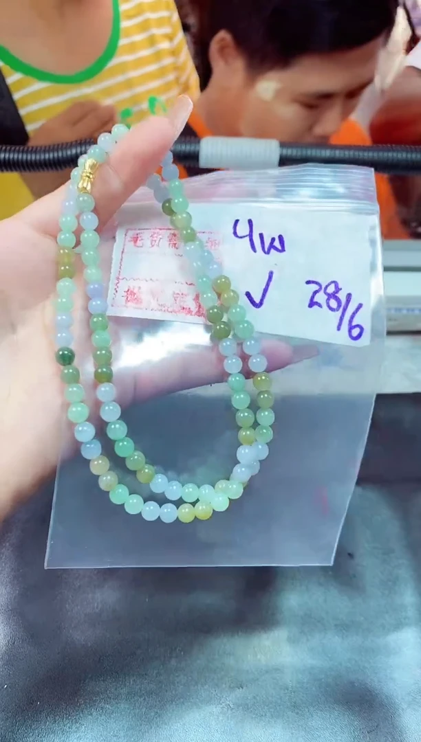 定制翡翠未镶嵌天然缅甸翡翠A货 毛货需精细抛光