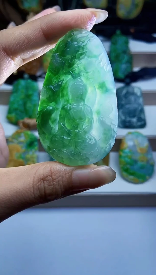 颈饰未镶嵌翡翠翡翠A货