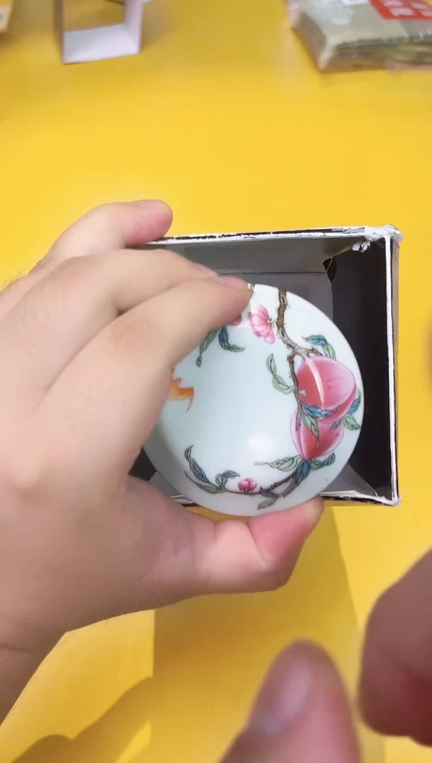 瓷片黑白绷