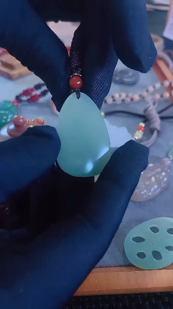吊坠(不含链)未镶嵌石英质玉密玉水滴