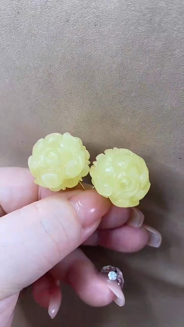 琥珀颈饰未镶嵌耳环