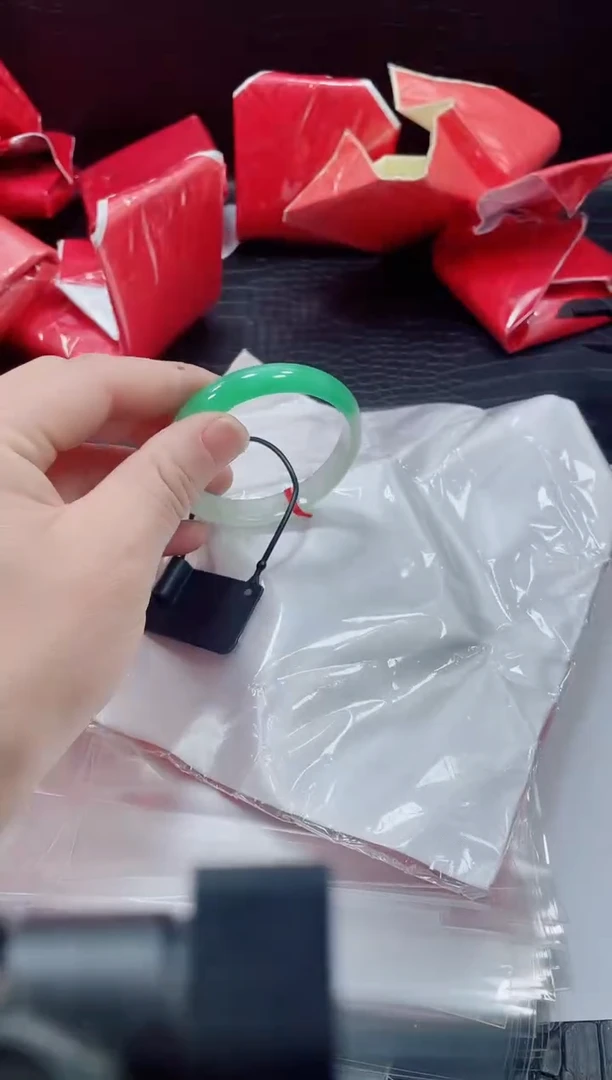 非金属无小哥135号手镯55.9圈口