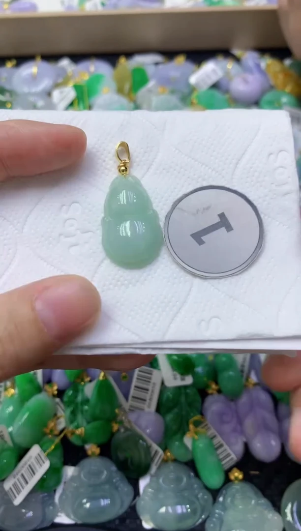 颈饰未镶嵌翡翠天然缅甸翡翠A货