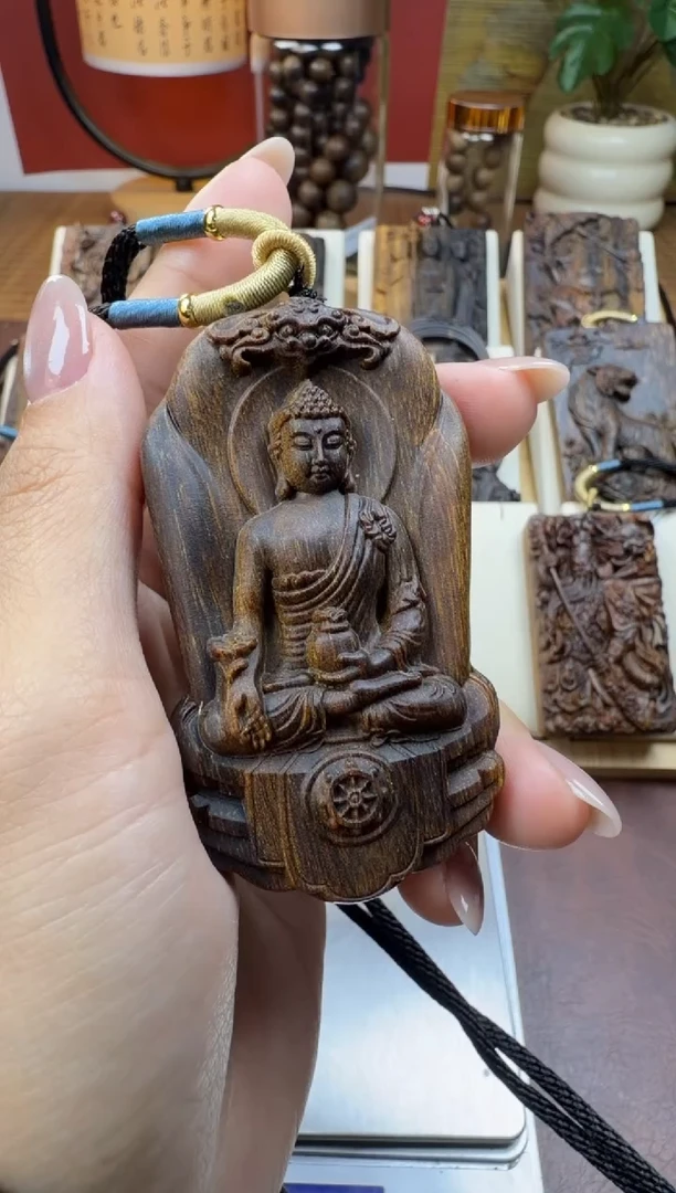 木木雕款 芽庄  药师佛 7cm 送养香瓶