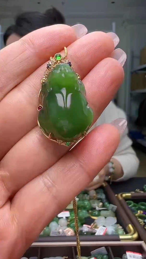 颈饰未镶嵌和田玉（多样性发货.发其一)12.04.87