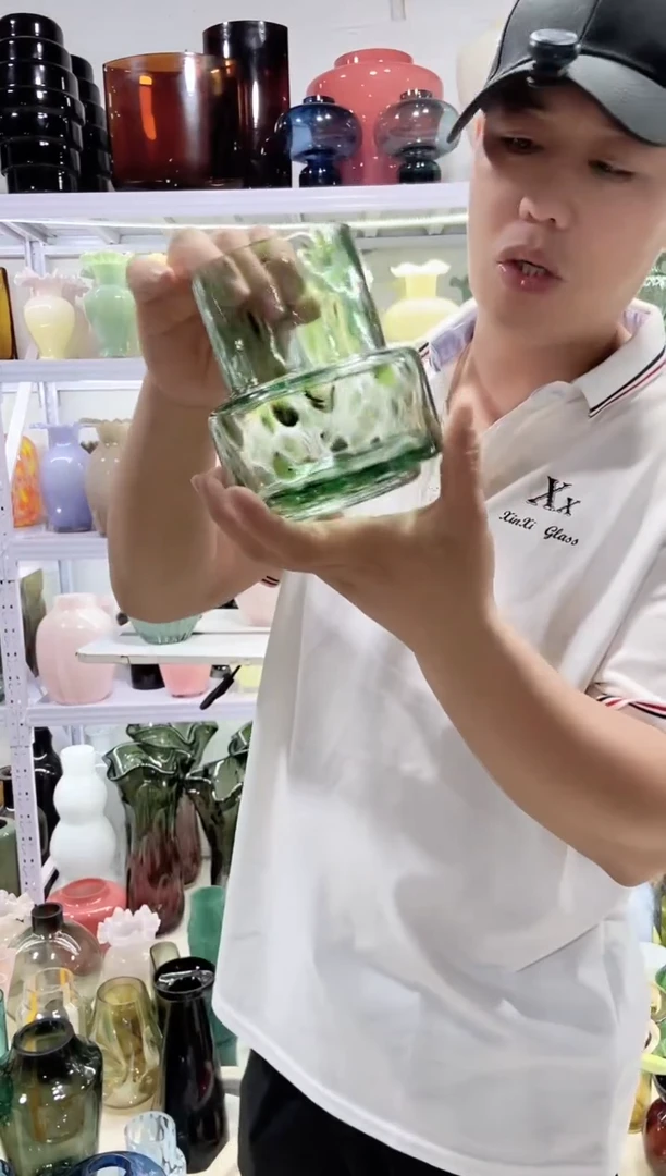 绿点小印章花瓶....