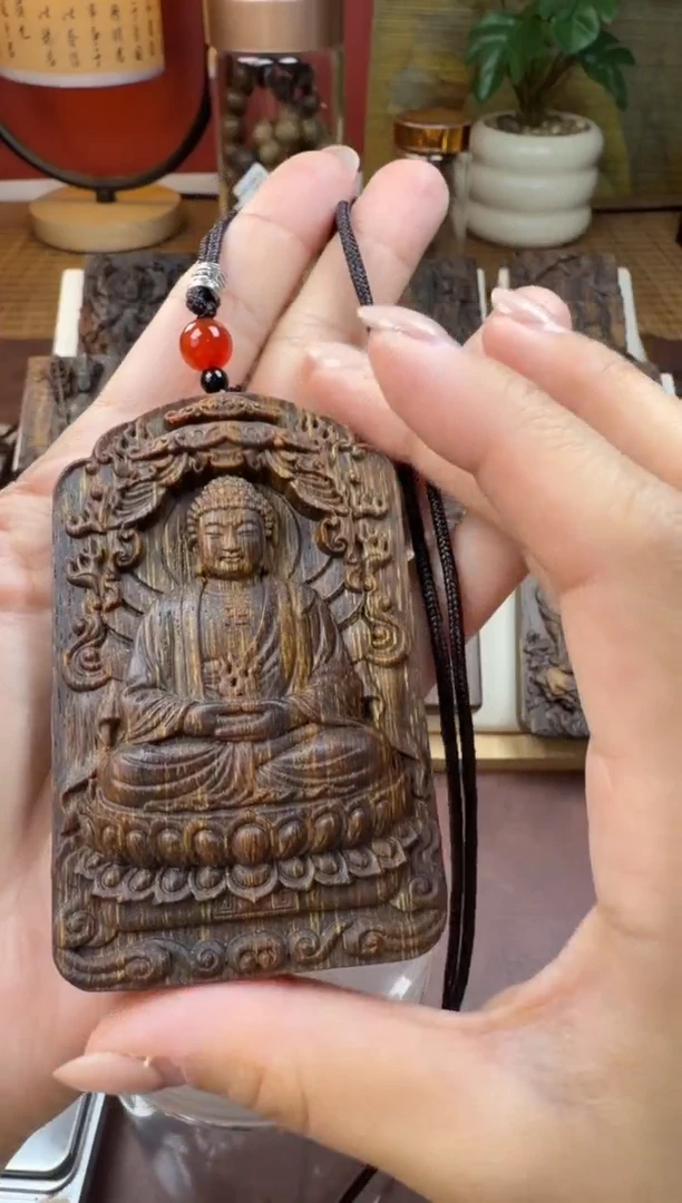 木木雕款 芽庄 十二生肖守护   大日如来 8cm 送养香瓶