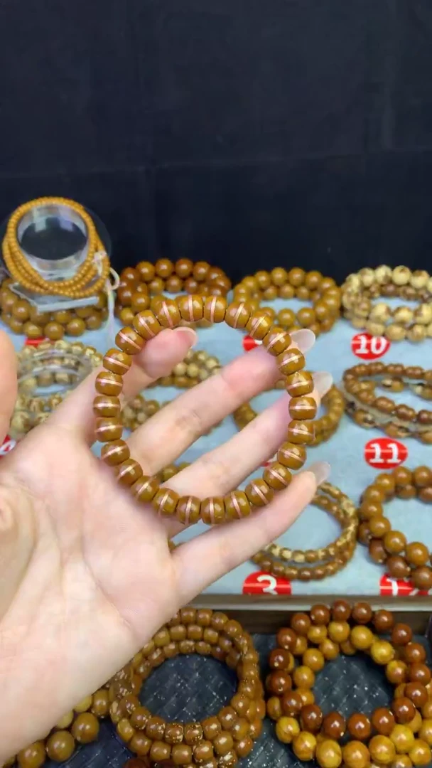 手串紫金鼠一线天