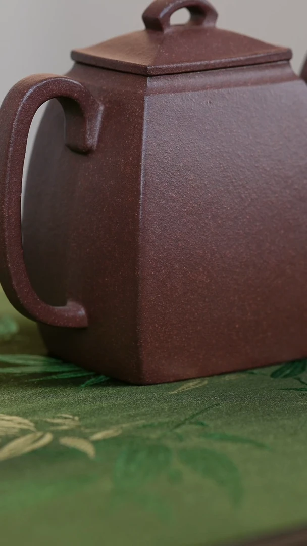 茶壶紫砂重中之重