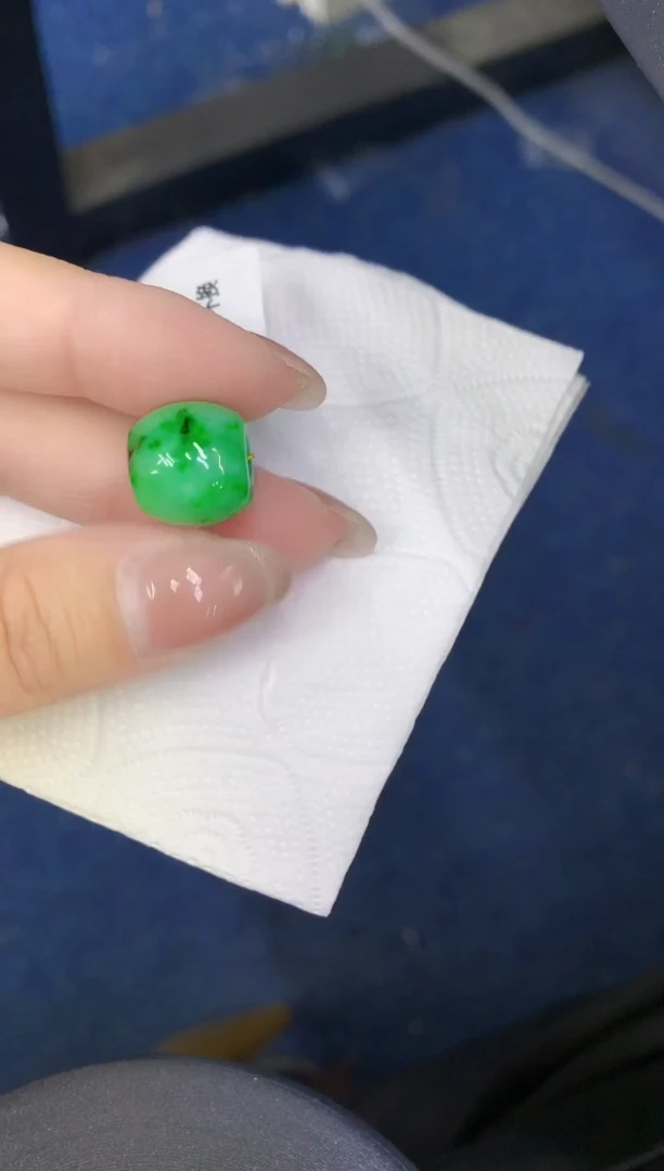 颈饰未镶嵌翡翠缅甸天然翡翠A货