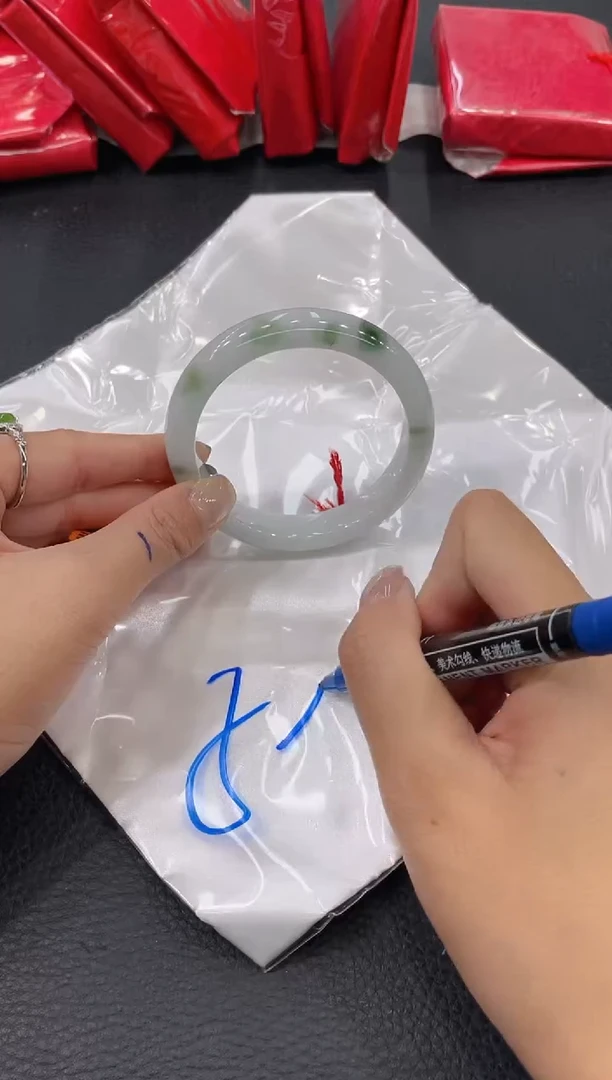 【闪购商品】翡翠手镯未镶嵌手镯