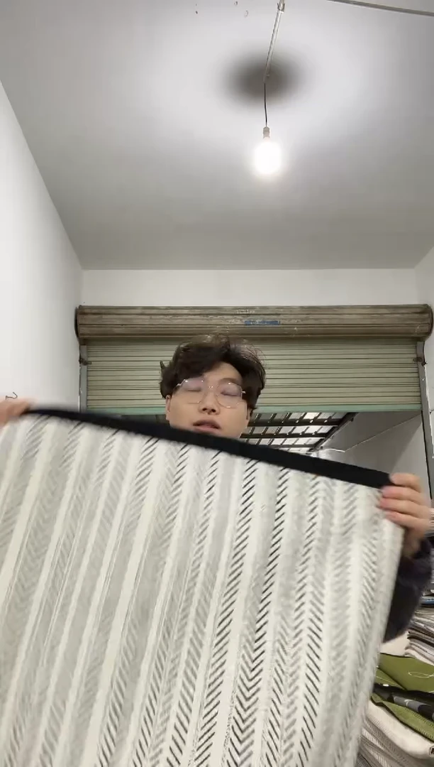 雪尼尔90*260黑白鱼骨纹