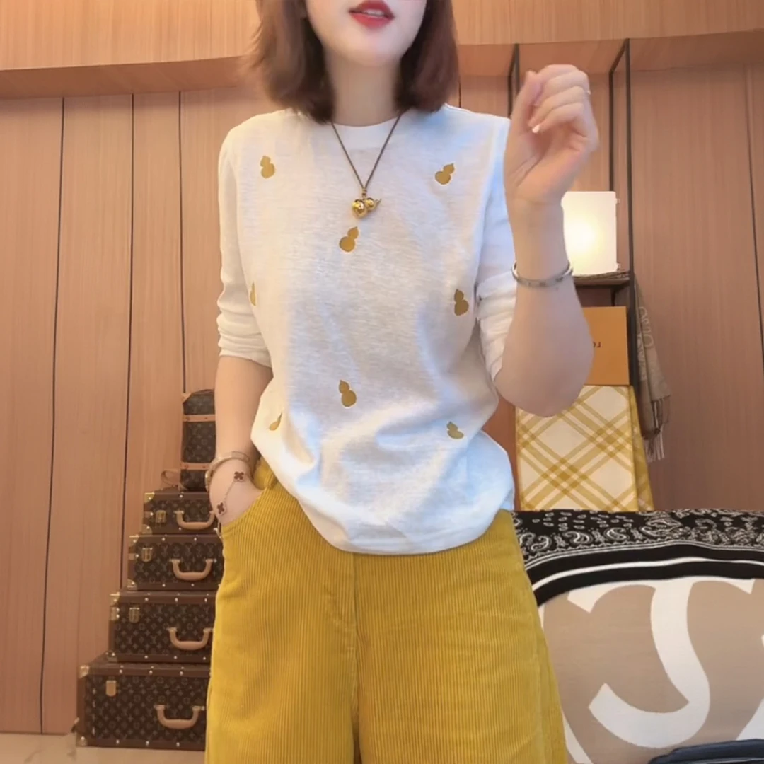 秋装时尚圆领刺绣长袖T恤女2025新款减龄打底衫内搭套头白色上衣