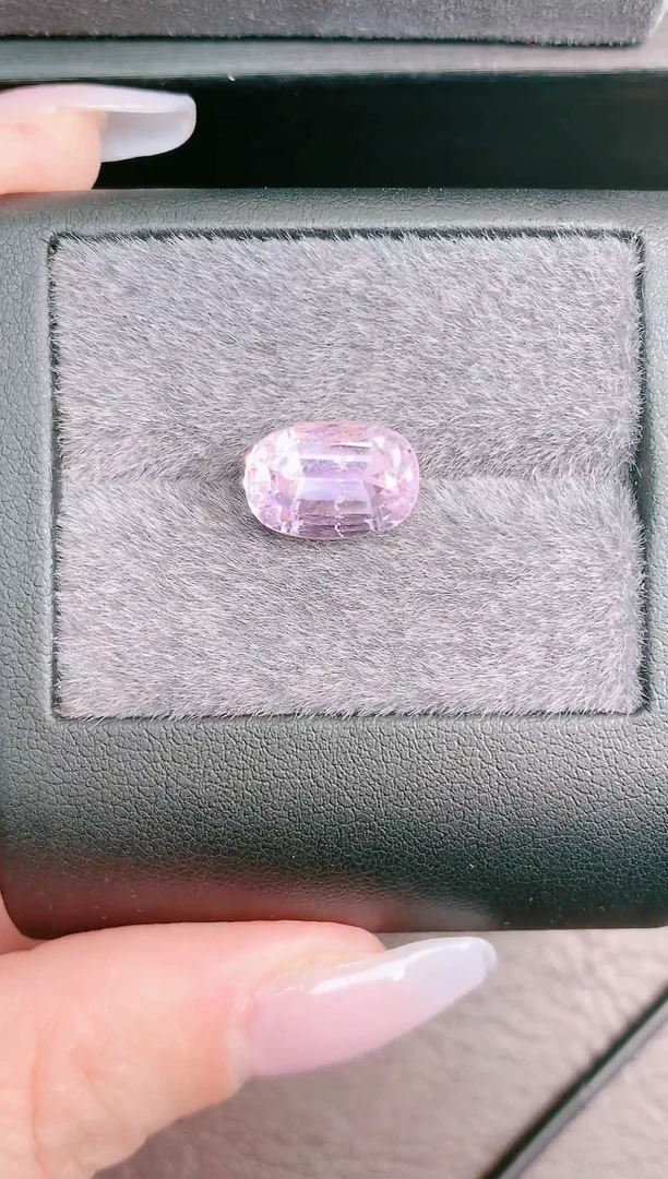 未镶嵌锂辉石裸石性价比7.57ct