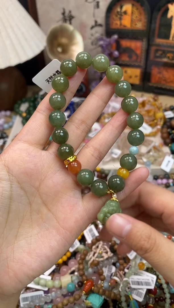 未镶嵌和田玉手饰374