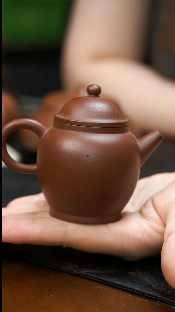 茶壶紫砂光素小壶100cc