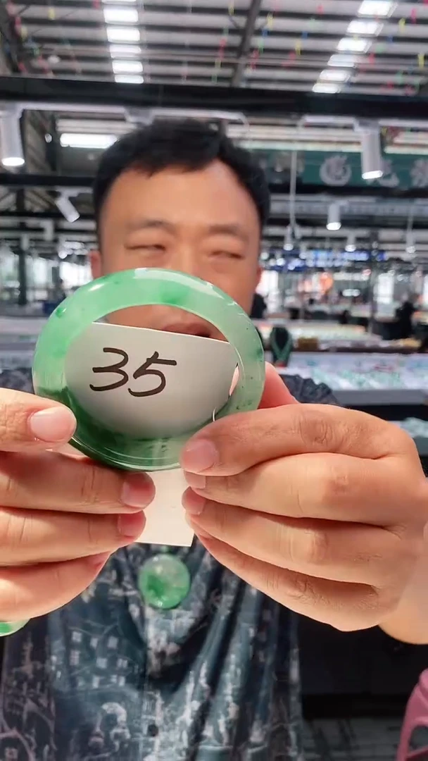 石英质玉手镯未镶嵌58+