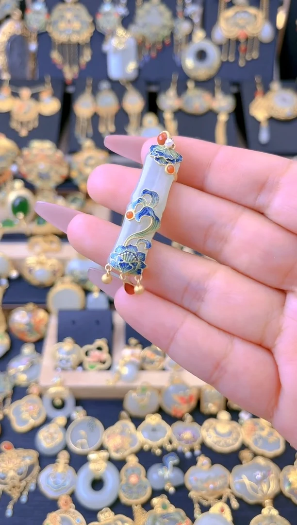 【闪购商品】和田玉吊坠银S925镀金镶嵌珐琅竹节吊坠