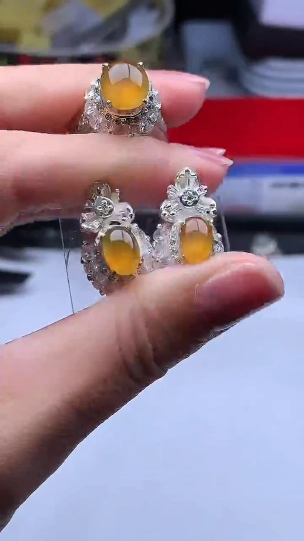 裸石翡翠缅甸A货+证书