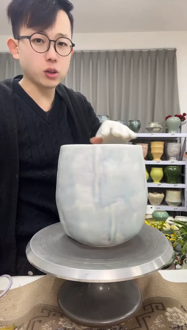 1.5花盆尺寸高： 20   口： 16