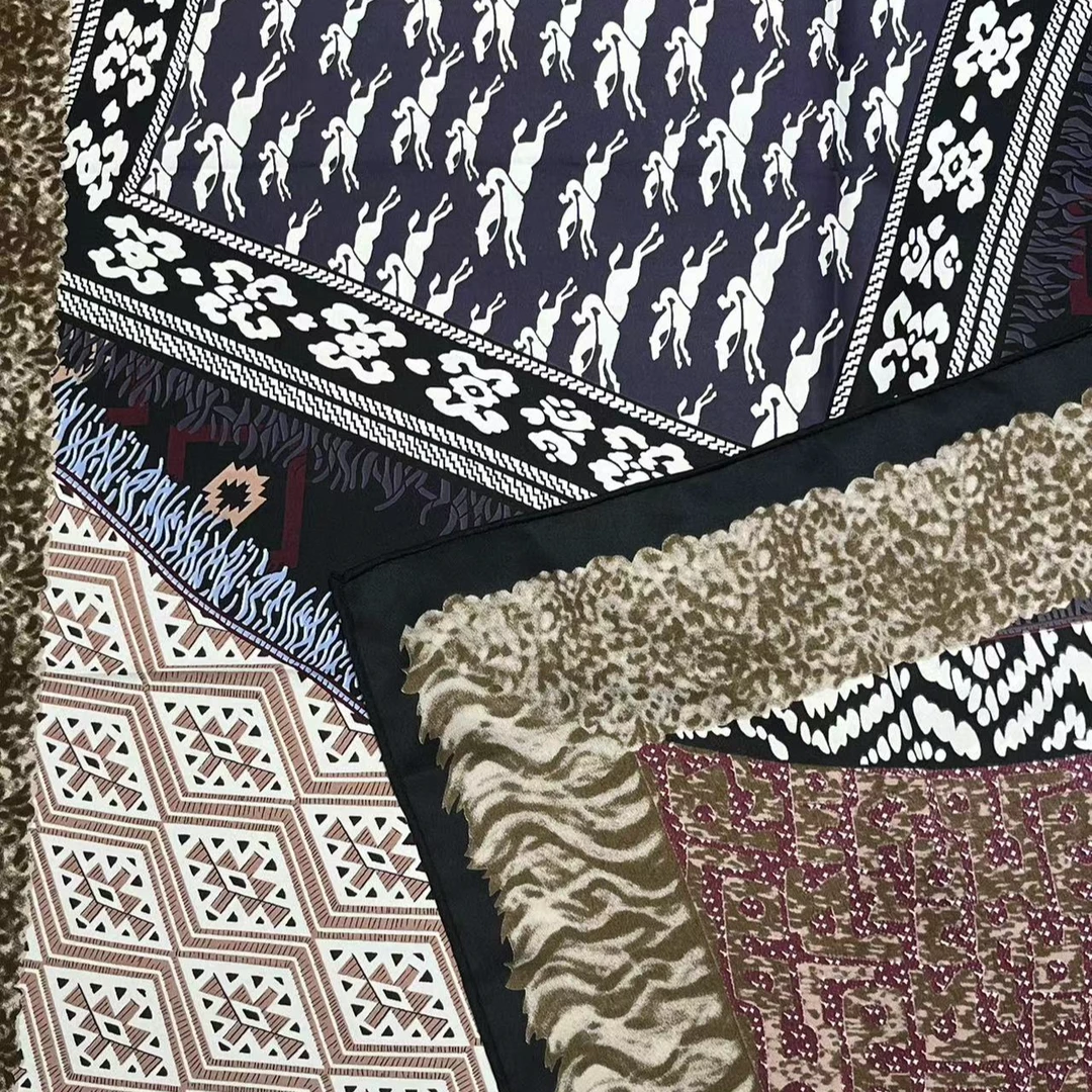 （龙镶图腾）斜纹缎方巾85*85围巾