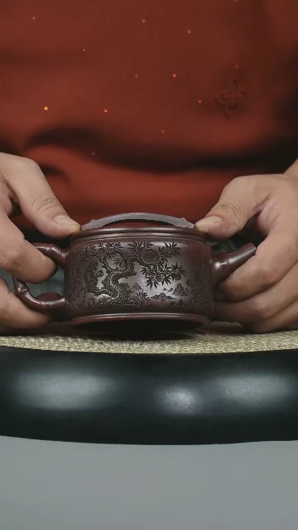 茶壶紫砂 龙山古乌泥 灵猴献瑞