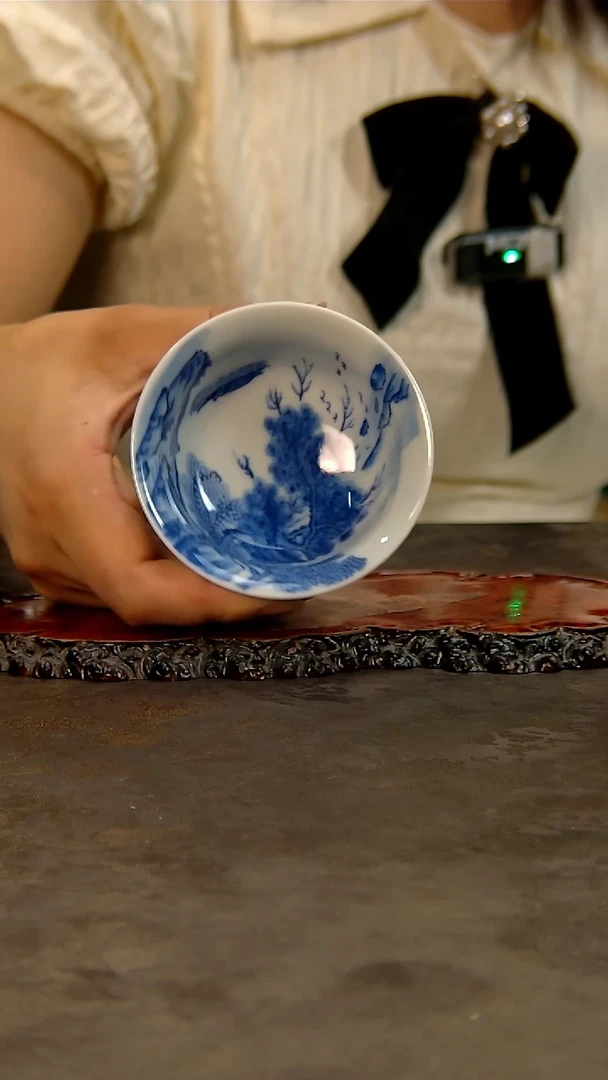青花手绘山水主人杯