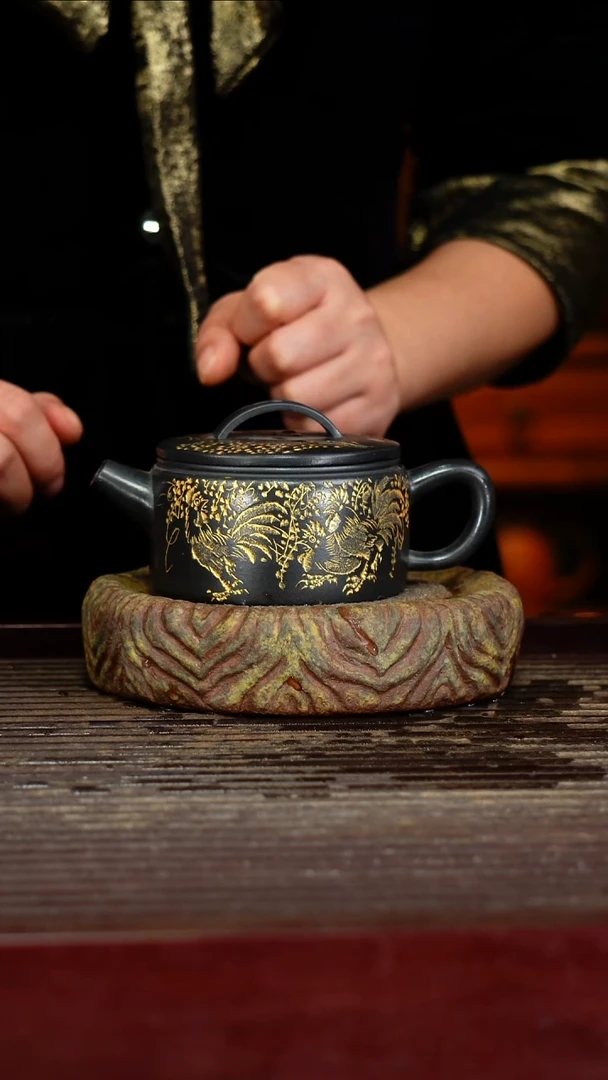 宜兴原矿紫砂壶茶壶宜兴原矿紫砂壶茶壶200C