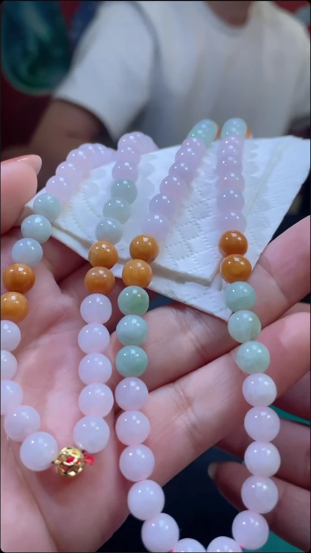 定制翡翠未镶嵌项链