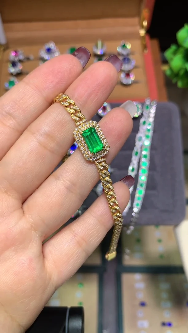18K金镶嵌手链祖母绿2.01ct