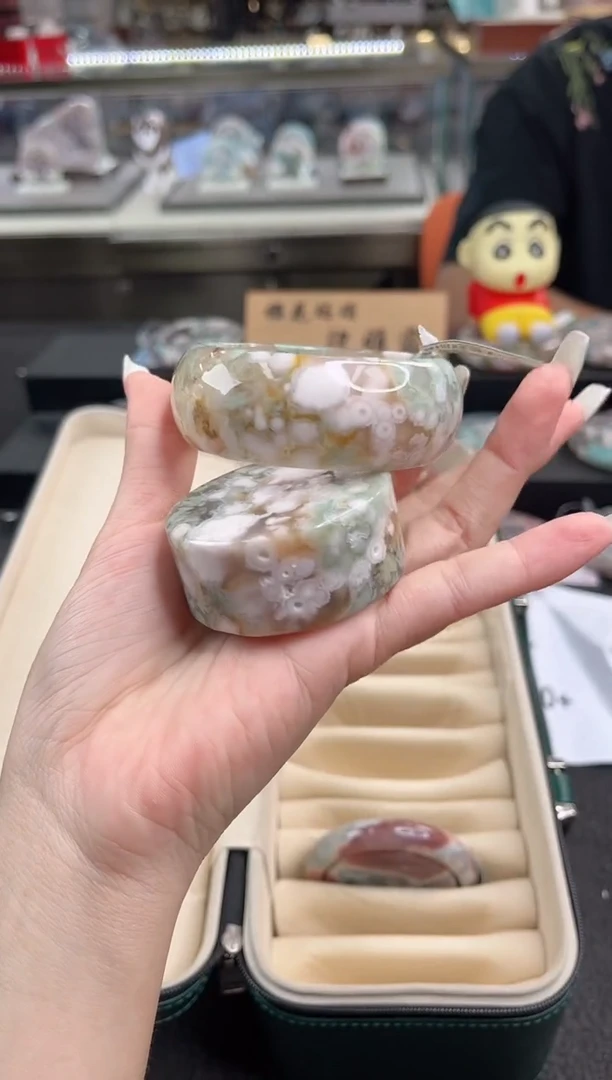 未镶嵌手镯石英质玉尘*丷圈口（赠品镯心）
