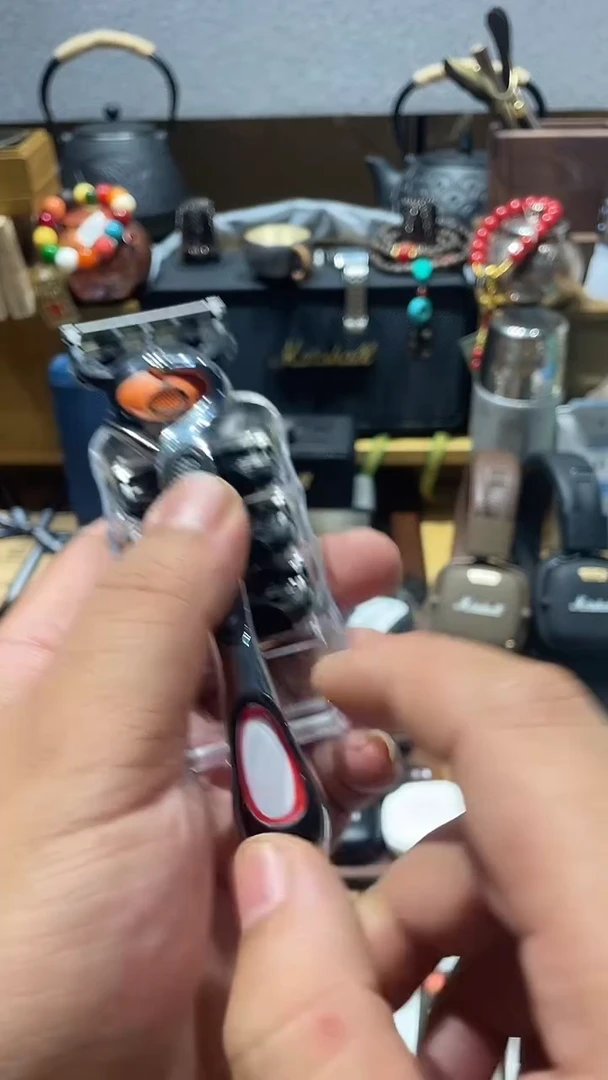 瓷片闪购商品 如图所示