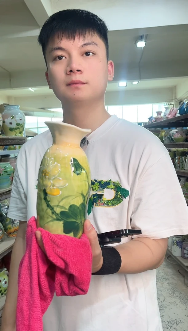 摆件24-10口径8高度18 无孔微瑕一个